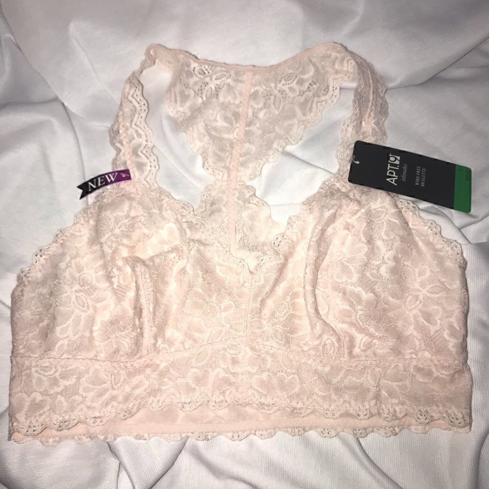 - 𝅺apt9 bralette size large